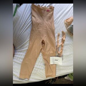 LIPOELASTIC Post Surgery Compression Girdle Thigh Length with Both Sides Zipper